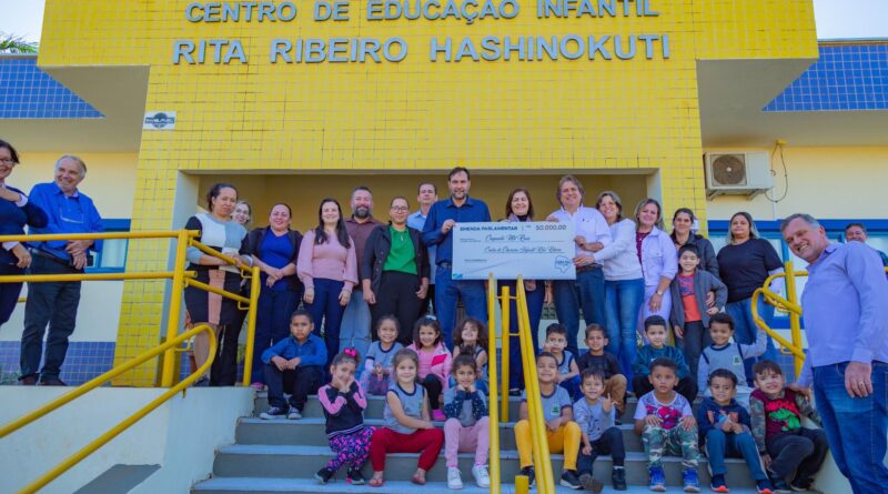 Caravina entrega recursos e reforça compromisso com saúde e educação em Nova Andradina