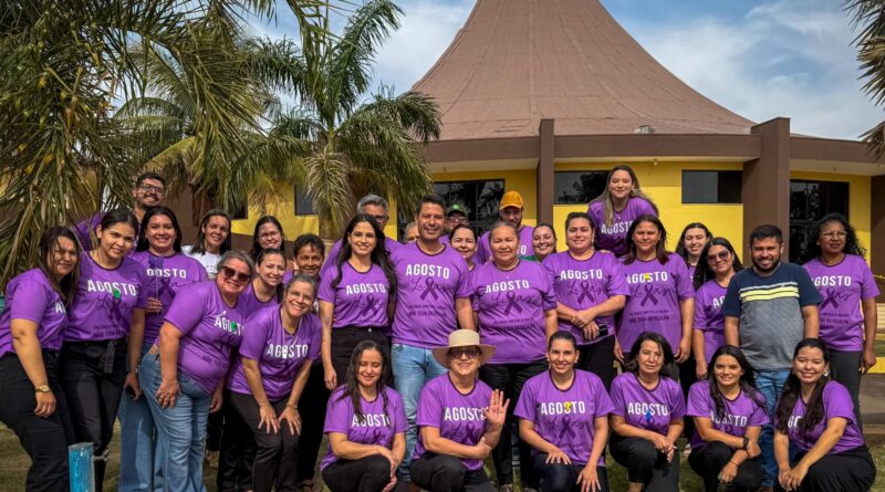 Vicentina “rasga o verbo” em defesa das mulheres e fortalece luta contra a violência no Agosto Lilás