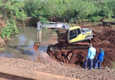 Sanesul trabalha para restabelecer abastecimento após rompimento de adutora em Dourados
