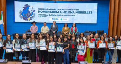Caravina celebra talento de mulheres músicas-instrumentistas com Honraria Helena Meirelles