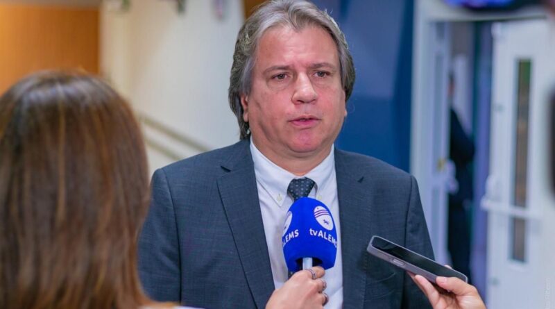 Pesquisa aponta Caravina entre os três deputados mais bem avaliados de MS