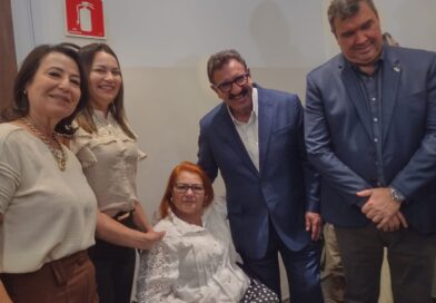 Autismo: Vicentina reafirma compromisso e destaca ação da Assomasul e de Ratinho em abraçar a causa