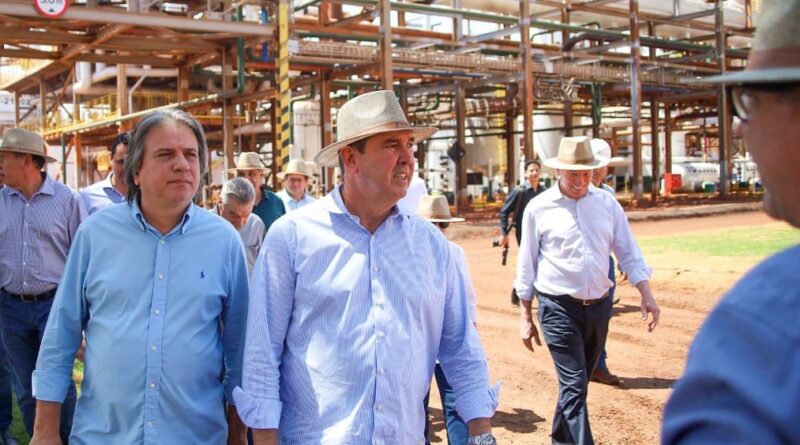 Ao lado do governador, Caravina acompanha entregas e investimentos em Cassilândia e Paranaíba