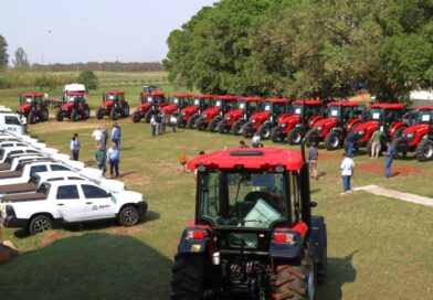 Para melhoria da agricultura familiar em 20 municípios, Governo de MS entrega equipamentos