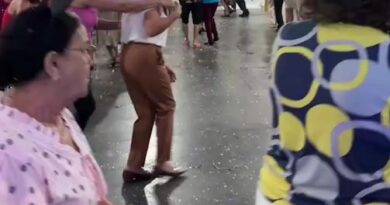 Conviver de Jateí fez a festa com animado baile de carnaval