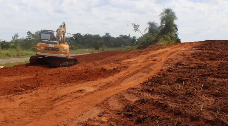 Prefeitura de Jateí melhora visibilidade em travessão para garantir mais segurança