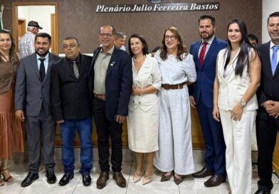 Prefeito vai à Câmara, reforça parceria e reitera independência e trabalho por Vicentina