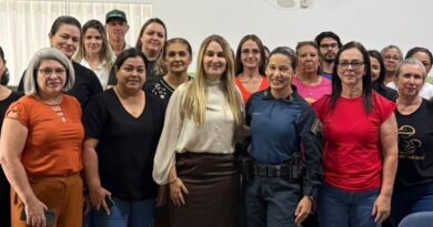 Empoderamento feminino: Palestra da comandante da PM emociona e inspira em Vicentina