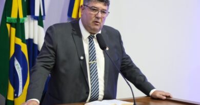 Em Dourados, Yuri destaca licitação para asfalto na Leônidas Além e Manoel Rasslem no 4º Plano