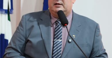 Ação do mandato de Rogério Yuri garante convênio de R$ 9,5 milhões para asfaltar Jardim Pelicano e Carisma