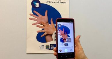 Novo RG: Central de Libras Digital começa funcionar para ampliar acesso de pessoas surdas