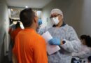Polícias Científica e Penal coletam DNA de custodiados para ampliar banco usado em investigações criminais