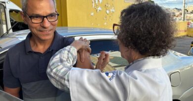 Drive-thru de vacinação da SES supera 10 mil doses aplicadas em Campo Grande
