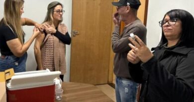 Com vacina no braço e saúde no corpo, Vicentina mantém vigilância e ações de prevenção