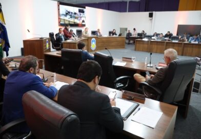 Câmara Dourados faz primeira sessão após recesso nesta segunda-feira