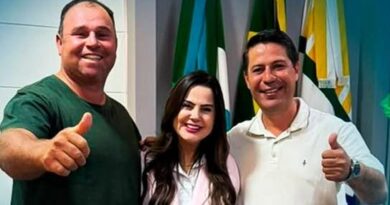 “Vicentina é Mara”: Prefeito Cléber e vice Oncinha se posicionam na eleição à Câmara Federal