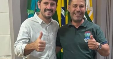 Vicentina: Com presidente Thales, da Assomasul, prefeito Cléber discute fortalecimento dos municípios