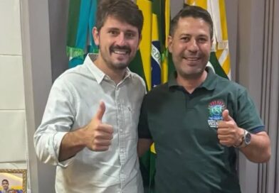 Vicentina: Com presidente Thales, da Assomasul, prefeito Cléber discute fortalecimento dos municípios