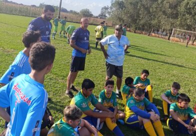 Vicentina usa futebol de base para formação cidadã, inclusão e integração
