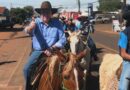 André Puccinelli: Ex-governador vira atração na cavalgada de Fátima do Sul