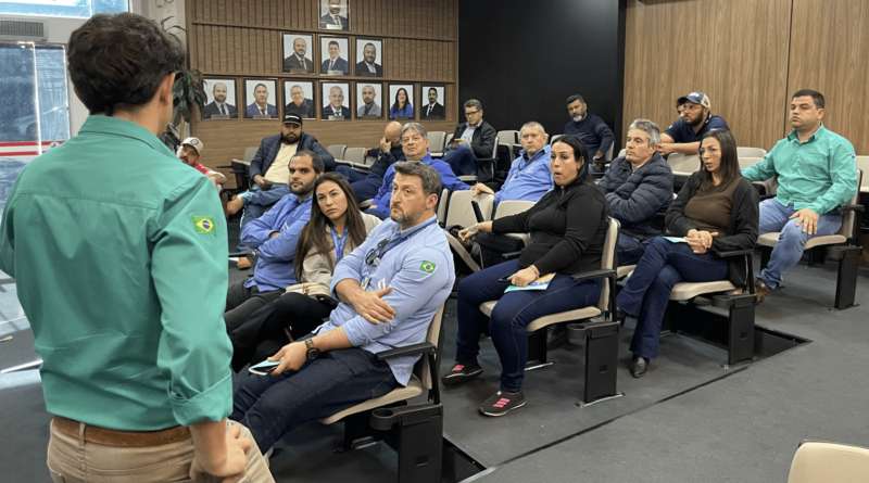 Ambiental MS Pantanal leva a Caarapó capacitação sobre o uso correto da rede coletora de esgoto