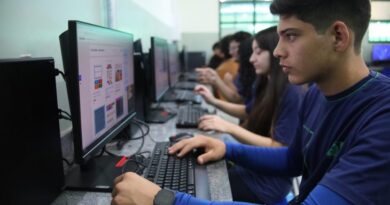 Volta às aulas acontece em 10 de agosto nas escolas estaduais, e professores se preparam com Jornada Formativa