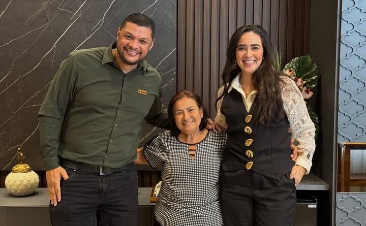 Prefeita de Jateí recebe nova gerência da agência bancária da cidade