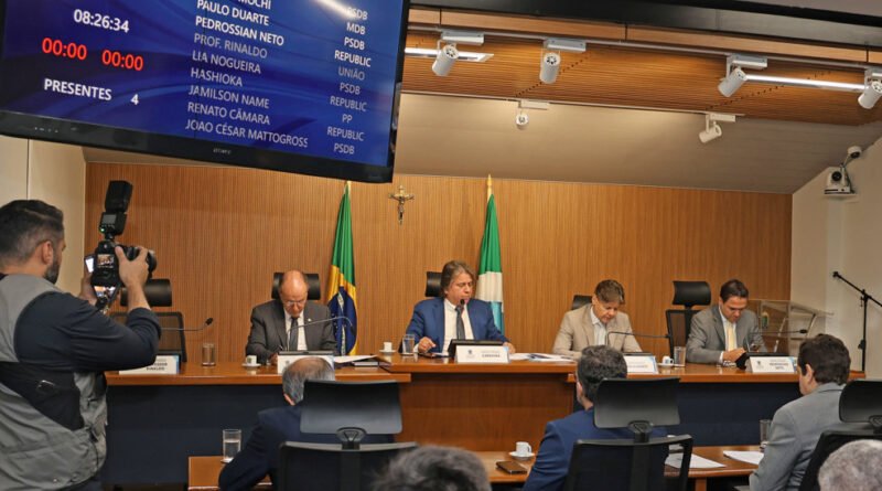 Polícia Civil: Projeto que regulamenta carreiras avança na Assembléia de MS com aprovação unânime na CCJ