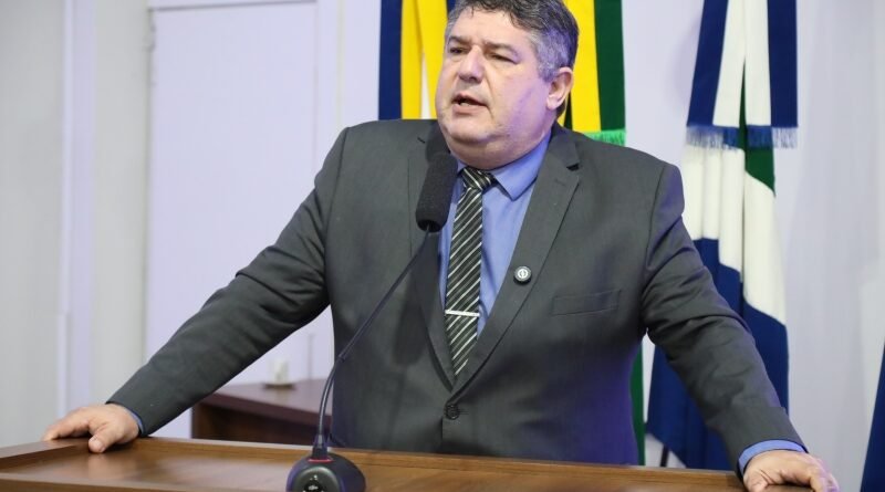 Yuri pede “raio-X” de imóveis públicos sem uso e defende destinação para serviços essenciais