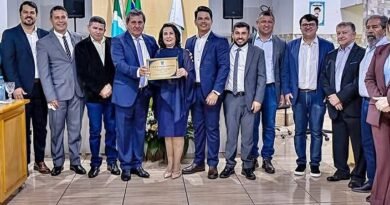 Solenidade em Vicentina homenageou conselheiro do TCE e atraiu lideranças políticas da região
