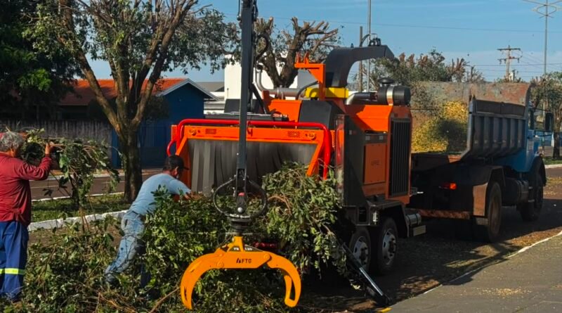 Com foco na sustentabilidade, triturador de galhos já está em operação na limpeza de Jateí