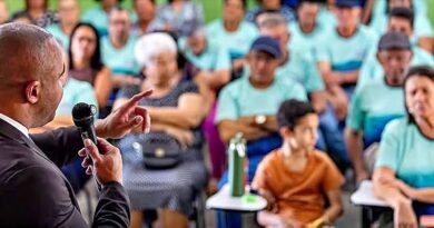 Prefeitura encerra Agosto Lílás no Conviver com palestra de delegado contra violências às mulheres