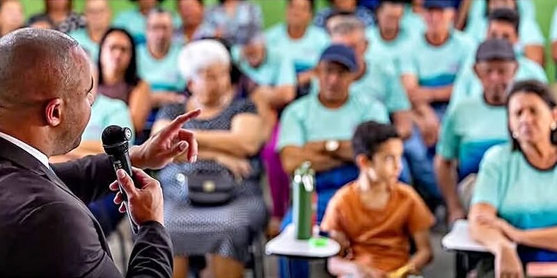 Prefeitura encerra Agosto Lílás no Conviver com palestra de delegado contra violências às mulheres