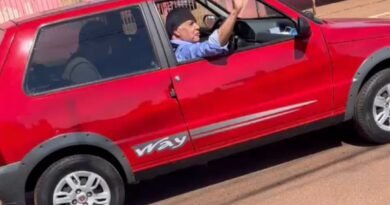 Uno vermelho: Carro popular é uma das estrelas da campanha de André Puccinelli