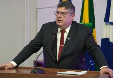 Vereador Yuri cobra providências urgentes na rua do entorno da Casa da Acolhida de Dourados
