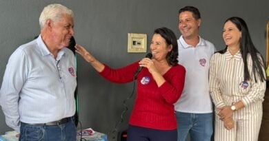Vicentina acolhe Dr. André com gratidão e manifestações de apoio e voto