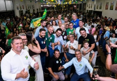 Deputado Zé Teixeira oficializa candidatura apoiado por mais de 100 vereadores
