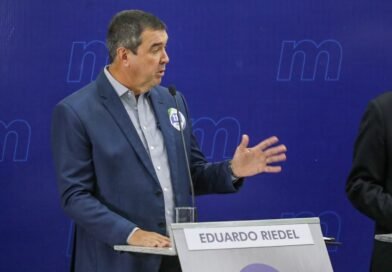 Em debate, Riedel coloca combate à extrema pobreza em MS no centro das prioridades