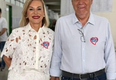 Ex-governador André Puccinelli madruga e vota às 7h25 em Campo Grande